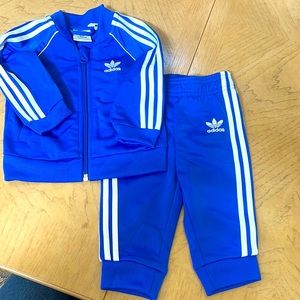 INFANT ADIDA 3-6months RUNNING SUIT